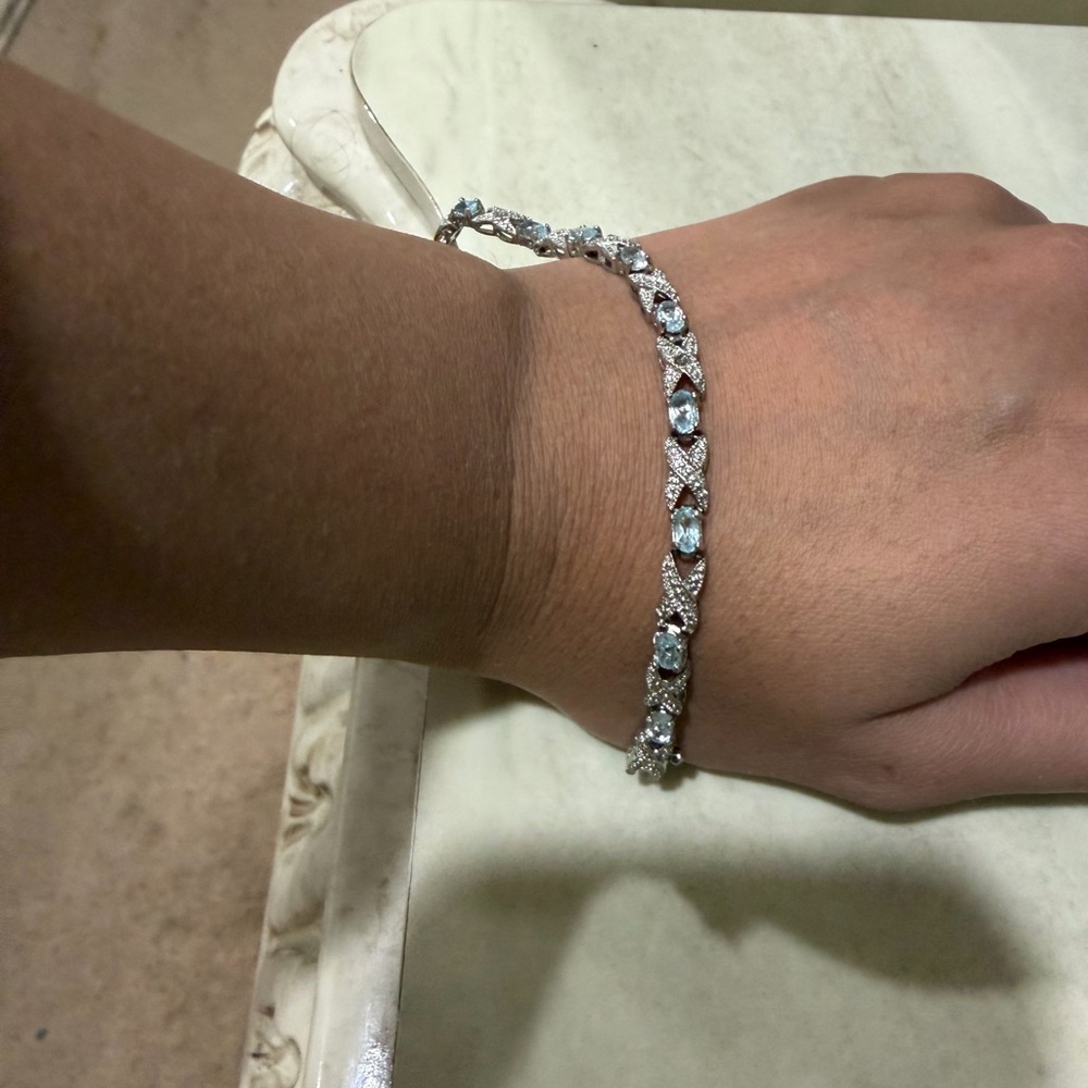 Sterling Silver Bracelet with diamond Accents